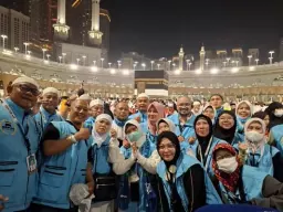 Dokumentasi rombongan jamaah Zhafirah di Tanah Suci